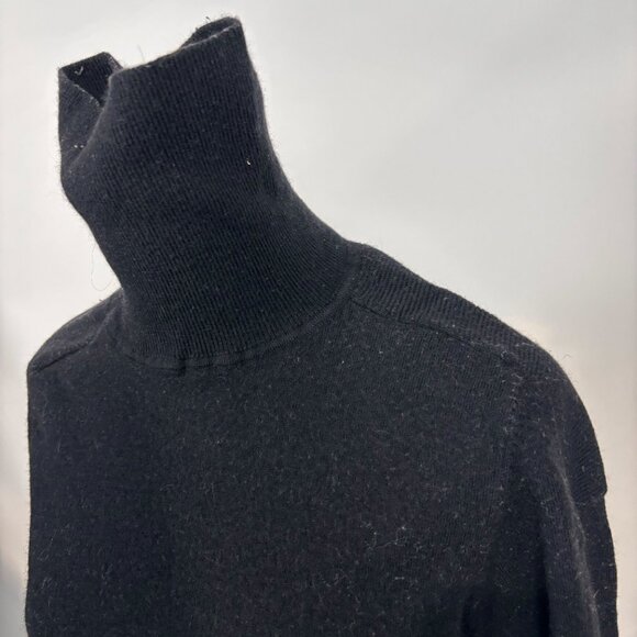 LE 31 Black Turtle Neck Top - Picture 3 of 4